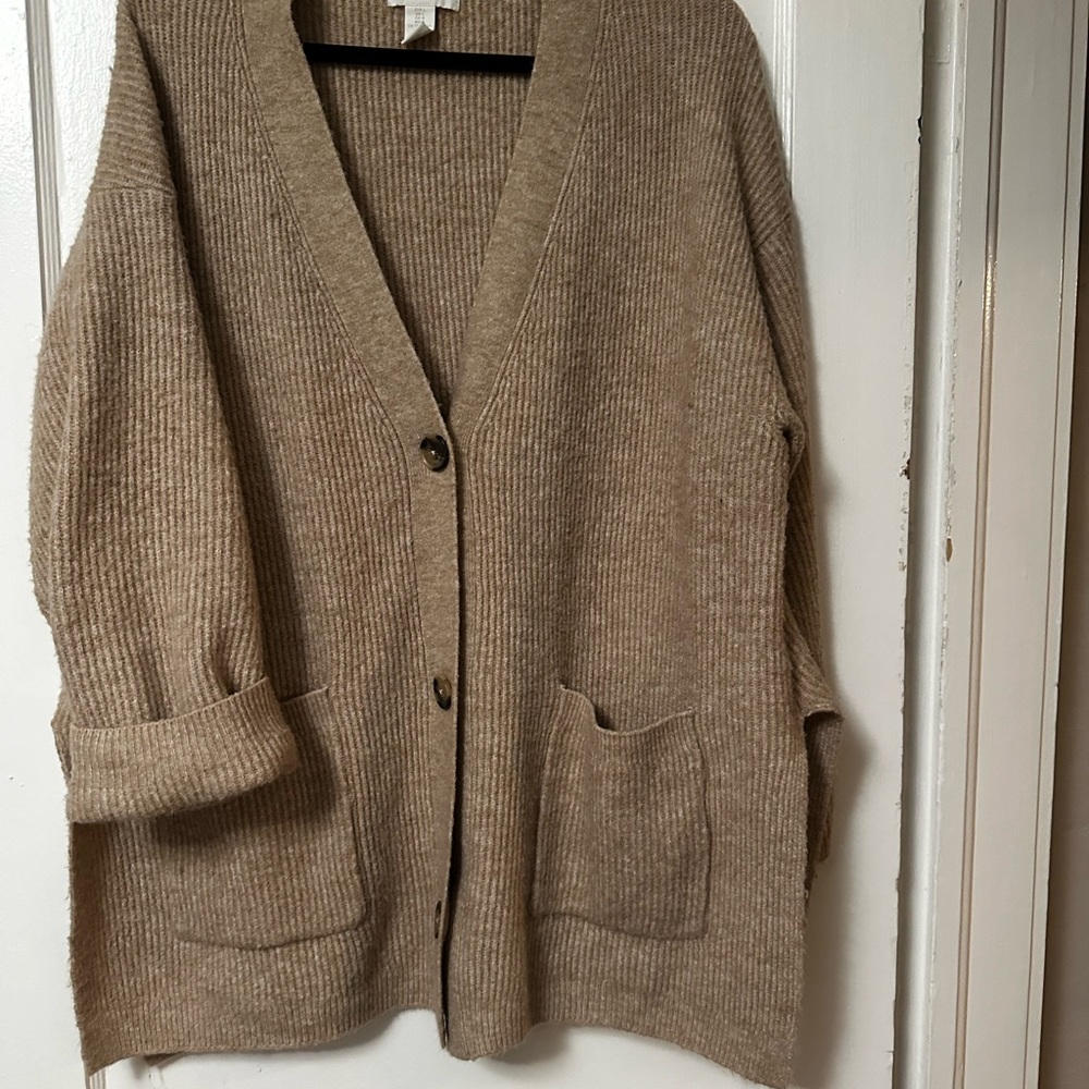 H&M Neutral Beige Ribbed Button-Front Cardigan - Picture 2 of 5